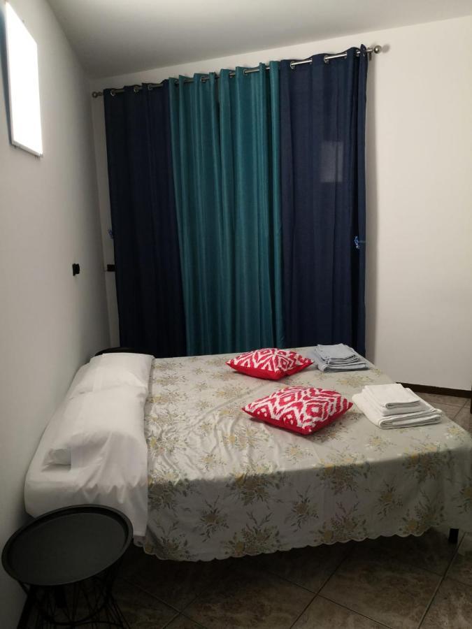 Lux Rho Fiera Bed and Breakfast Lainate Buitenkant foto