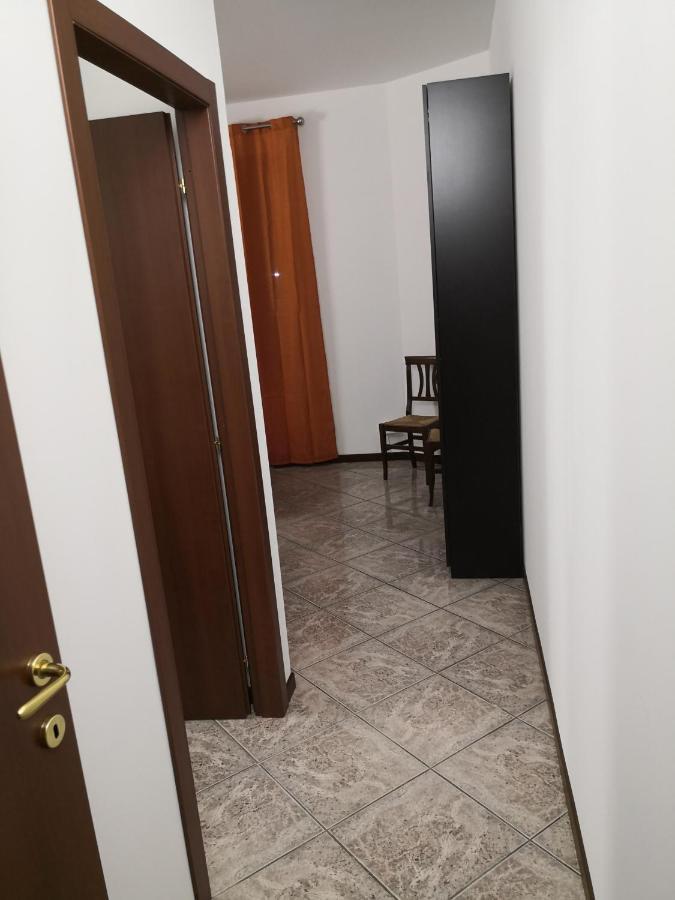 Lux Rho Fiera Bed and Breakfast Lainate Buitenkant foto